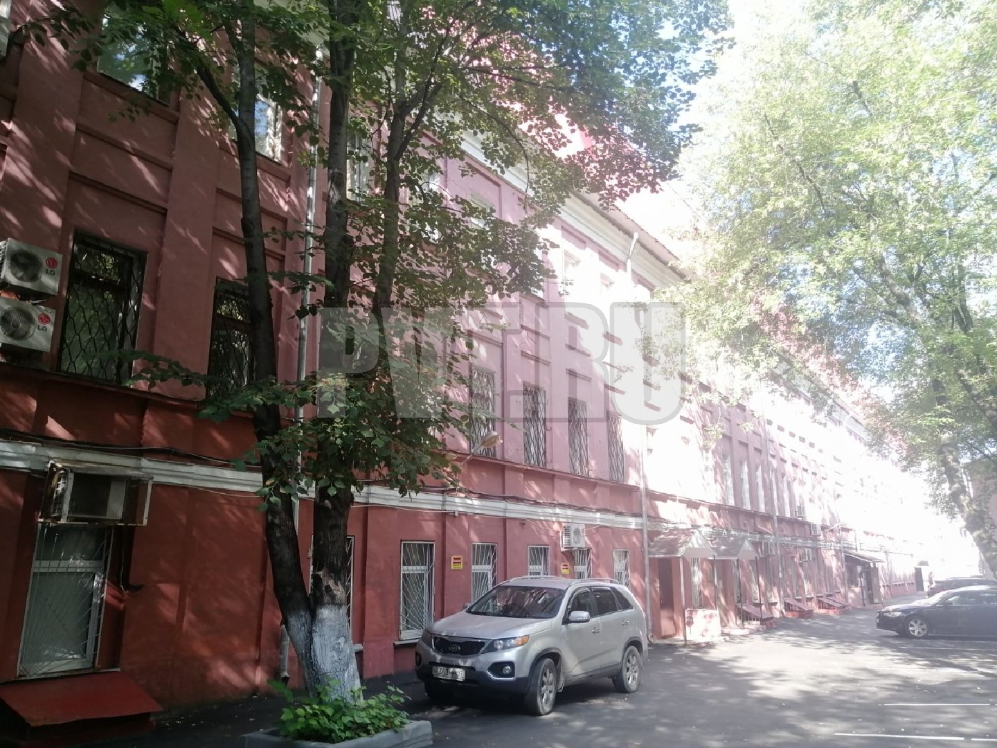 Красноворотский пер., 3с1 